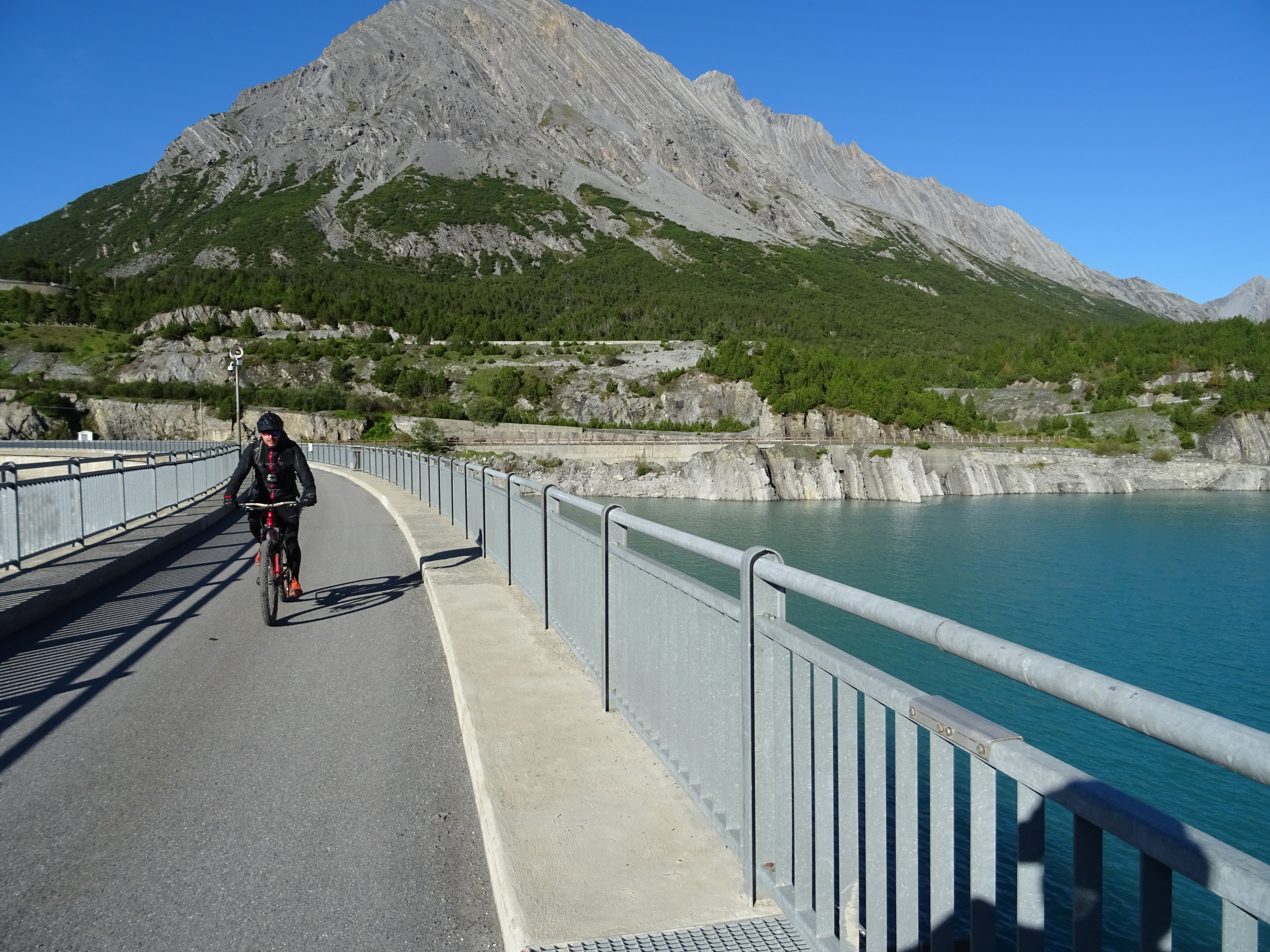 12547968-762C-46C7-AD6F-22147F57E074