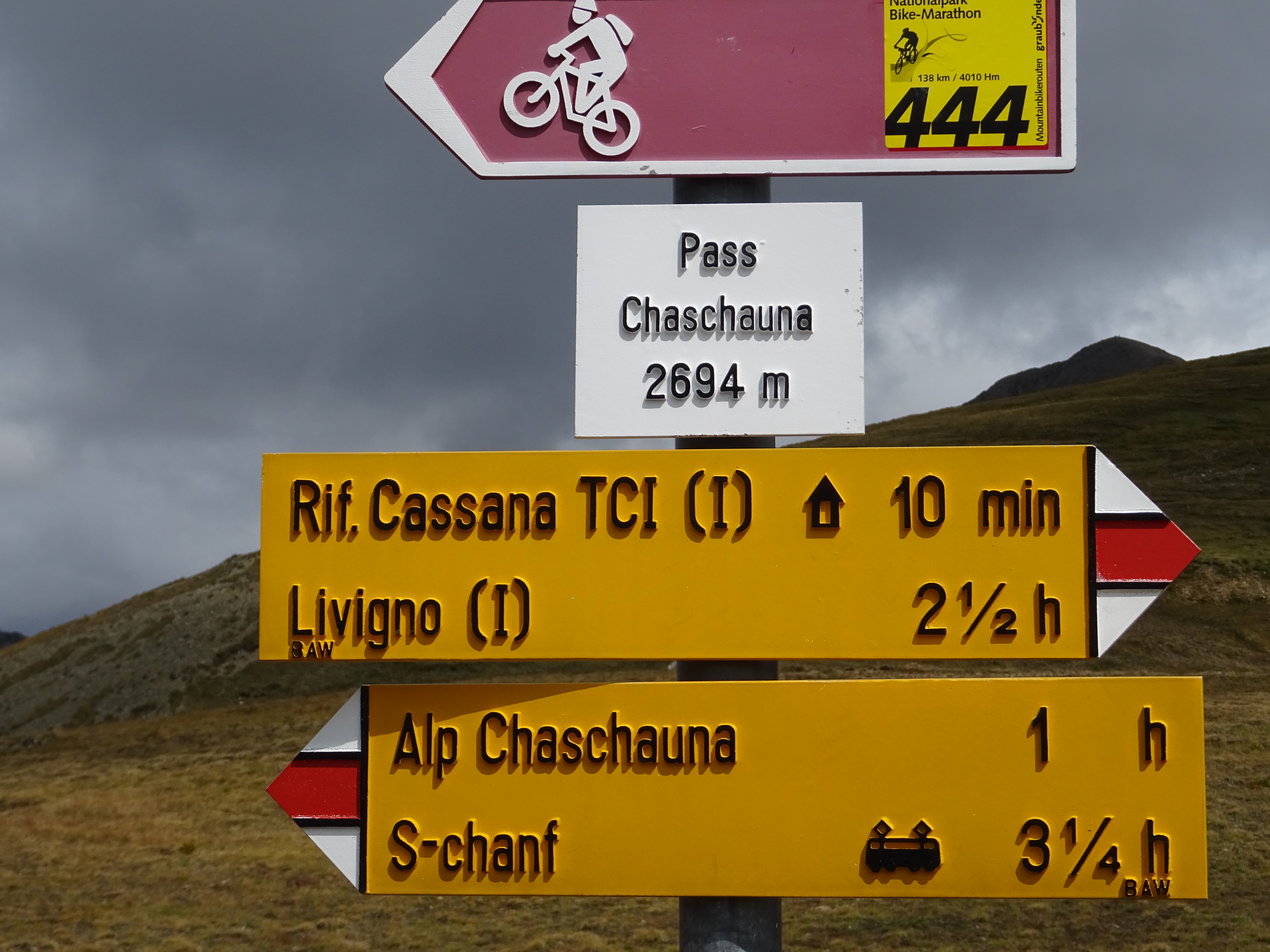 AF8CA567-593C-4472-9B64-6A6E6A5BDF10